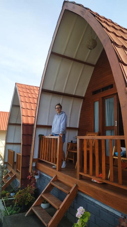 Family Rinjani Bungalow Sajang エクステリア 写真