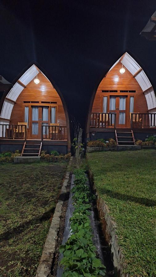 Family Rinjani Bungalow Sajang エクステリア 写真