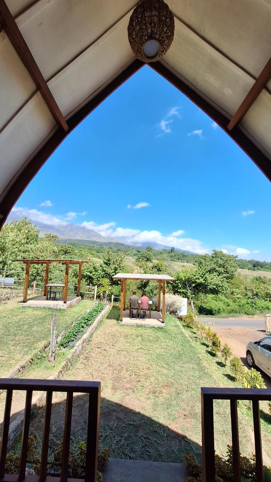Family Rinjani Bungalow Sajang エクステリア 写真