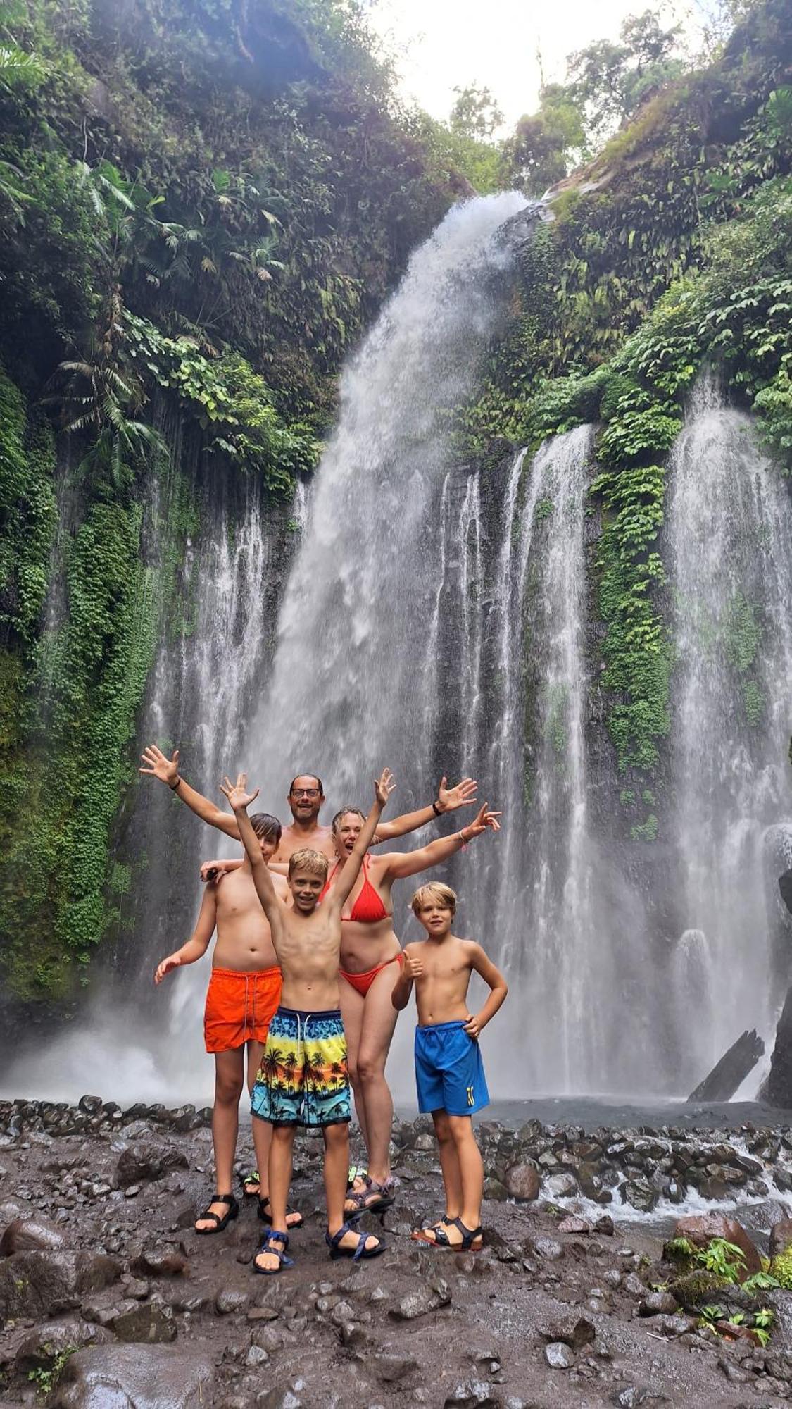Family Rinjani Bungalow Sajang エクステリア 写真